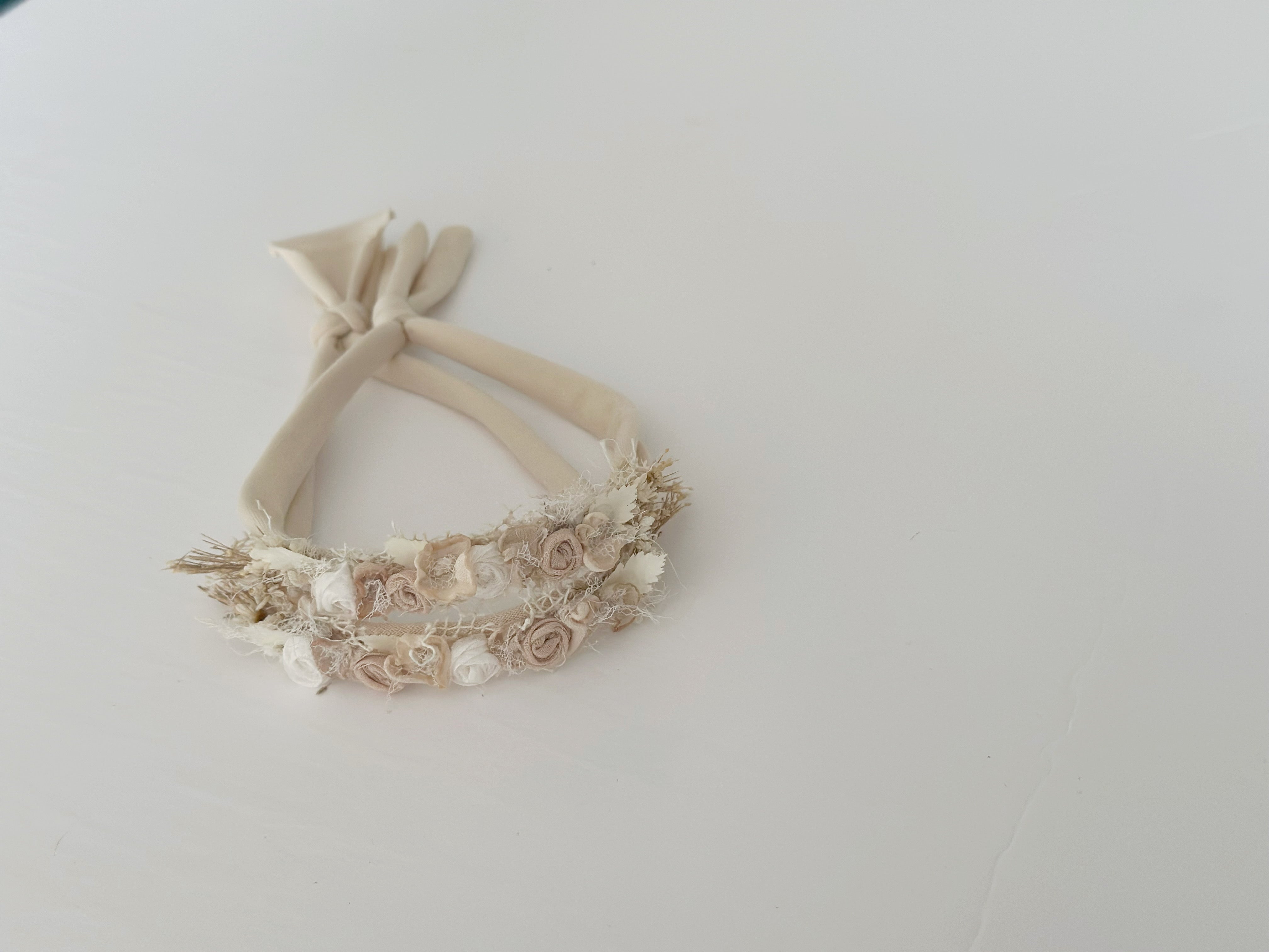 Neutral Bloom Band